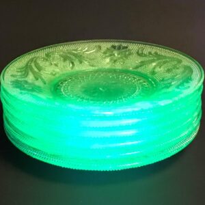 Anchor Hocking Uranium Chantilly Green Sandwich Depression 4 Salad Plates